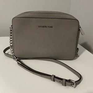 EUC Michael Kors Crossbody Purse